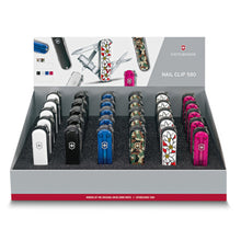Charger l'image dans la galerie, VICTORINOX 6463.9L19 Swiss Army Nail Clip 580 Set