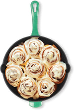 Charger l'image dans la galerie, CUISINART CI22-24SGNC Poêle à frire ronde en fonte de 10 po (25 cm) vert d'eau