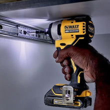 Charger l'image dans la galerie, DEWALT DCF809C1 Visseuse à percussion compacte sans balais 20 V MAX remise à neuf avec garantie Dewalt