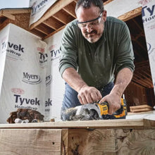 Charger l'image dans la galerie, DEWALT Kit de scie circulaire compacte sans fil et sans balais au lithium-ion 20 V MAX ATOMIC de 4 1/2 pouces avec batterie de 5 Ah - Remis à neuf avec la garantie Dewalt - DCS571P1