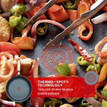 Charger l'image dans la galerie, T-FAL E1122465 Unlimited Platinum Cookware, 3Qt Saucepan with Lid