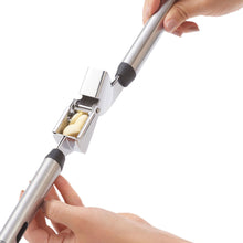 Load image into Gallery viewer, STARFRIT Gourmet Stainless Steel Garlic Press - 95806