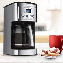 Charger l'image dans la galerie, CUISINART DCC-3200 Cafetière programmable 14 tasses de qualité A remise à neuf avec garantie Cuisinart