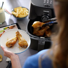 Load image into Gallery viewer, PHILIPS Premium airfryer - Refurbished with Manufacturer warranty - HD9721