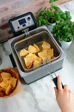 Charger l'image dans la galerie, Friteuse T-FAL 4L avec 3 paniers - Emballage imparfait avec garantie complète - FR50AD50