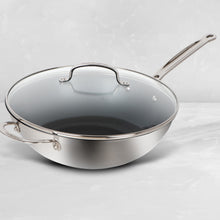 Charger l&#39;image dans la galerie, CUISINART 77IEL26-30HNSCC 12&quot; POÊLE À SAUTER/WOK EN ACIER INOXYDABLE ANTIADHÉSIF Éternel AVEC COUVERCLE
