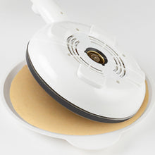 Load image into Gallery viewer, SALTON CM1337 Cordless Crepe Maker &amp; Tortilla Maker
