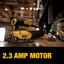 Charger l&#39;image dans la galerie, Ponceuse à main DEWALT DWE6411K, 1/4 feuille - Reconditionnée avec garantie Dewalt
