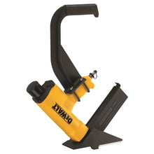 Load image into Gallery viewer, DEWALT 15.5GA Pneumatic Hardwood Flooring Stapler - Refurbished with Dewalt Warranty
