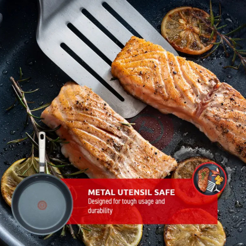 T-FAL E1122465 Unlimited Platinum Cookware, 3Qt Saucepan with Lid