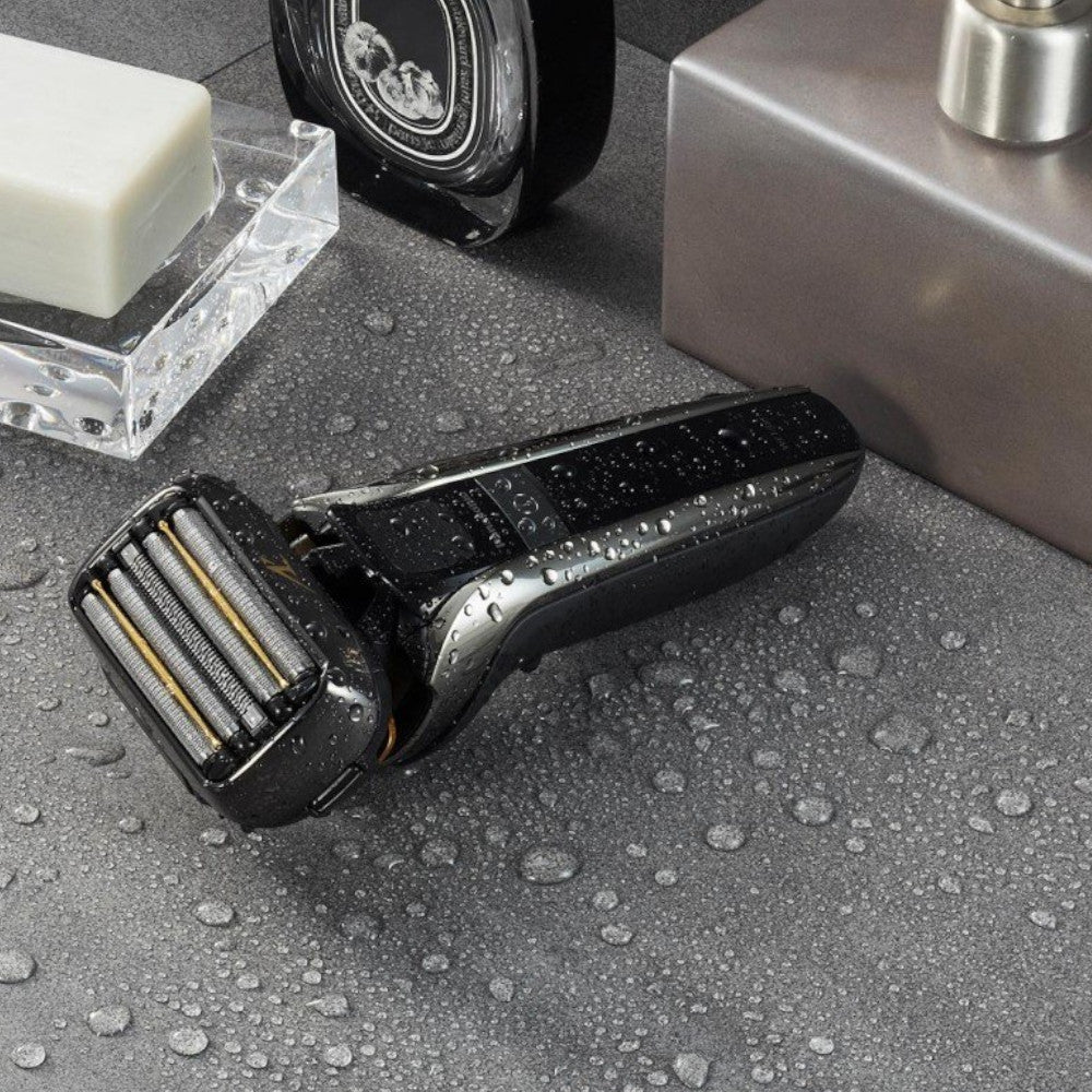 PANASONIC Wet-Dry Shaver With Smart Lock - Refurbished with Home Essentials warranty - ESLV6Q