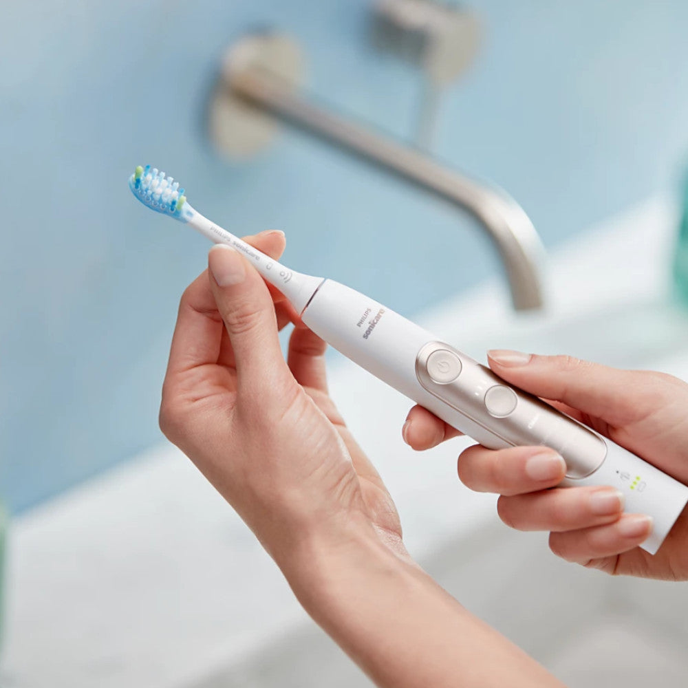 PHILIPS HX9610/16 ExpertClean 7300 Sonic Electric Toothbrush White/Gold