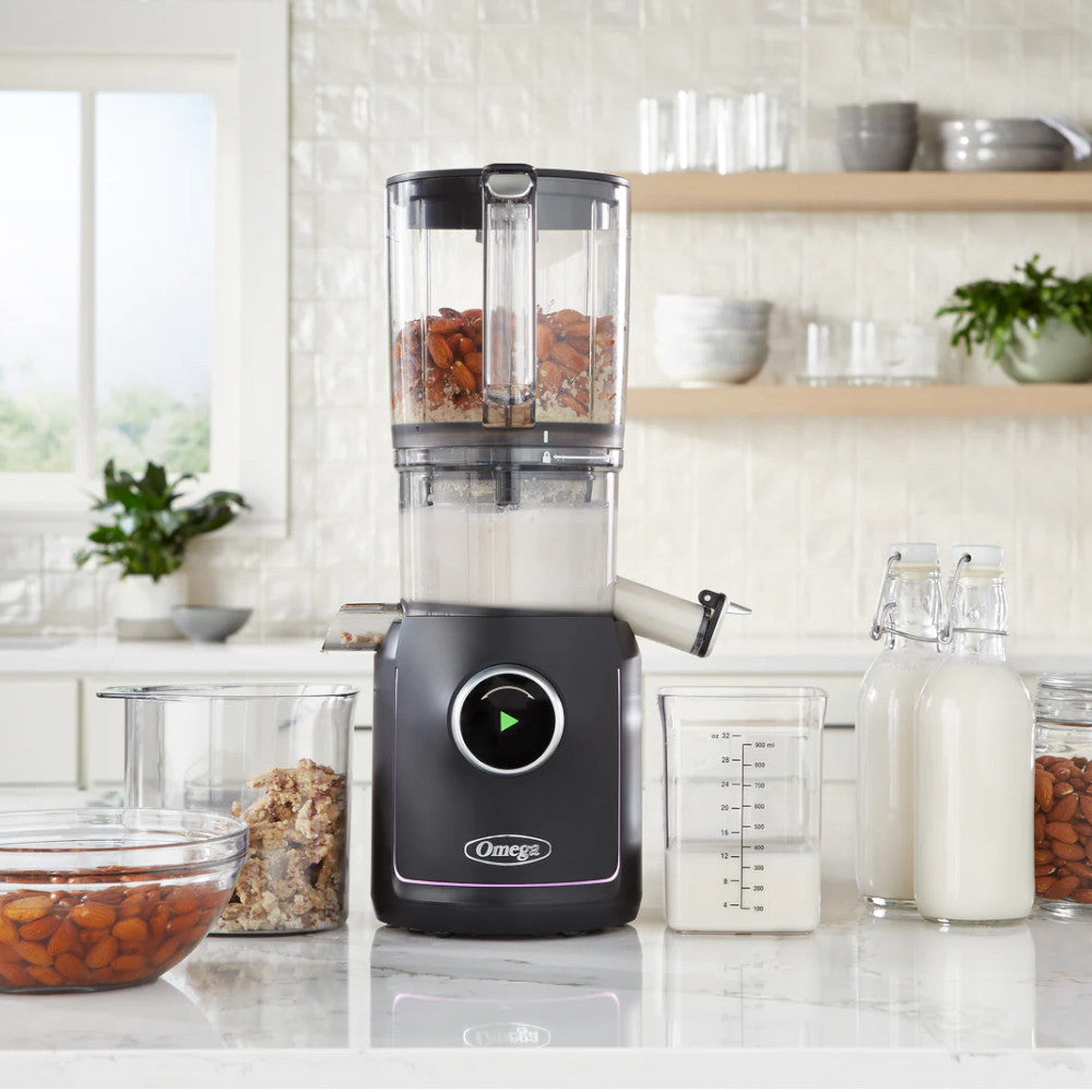 OMEGA OMSMBTBK13 Ultimate Performance Batch Juicer