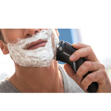 Load image into Gallery viewer, PHILIPS S3133/51 Shaver Series 3000 with Pop-Up Trimmer
