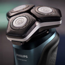 Load image into Gallery viewer, PHILIPS  S5889/94 Series 5000 Wet &amp; Dry Shaver with Quick Clean Pod
