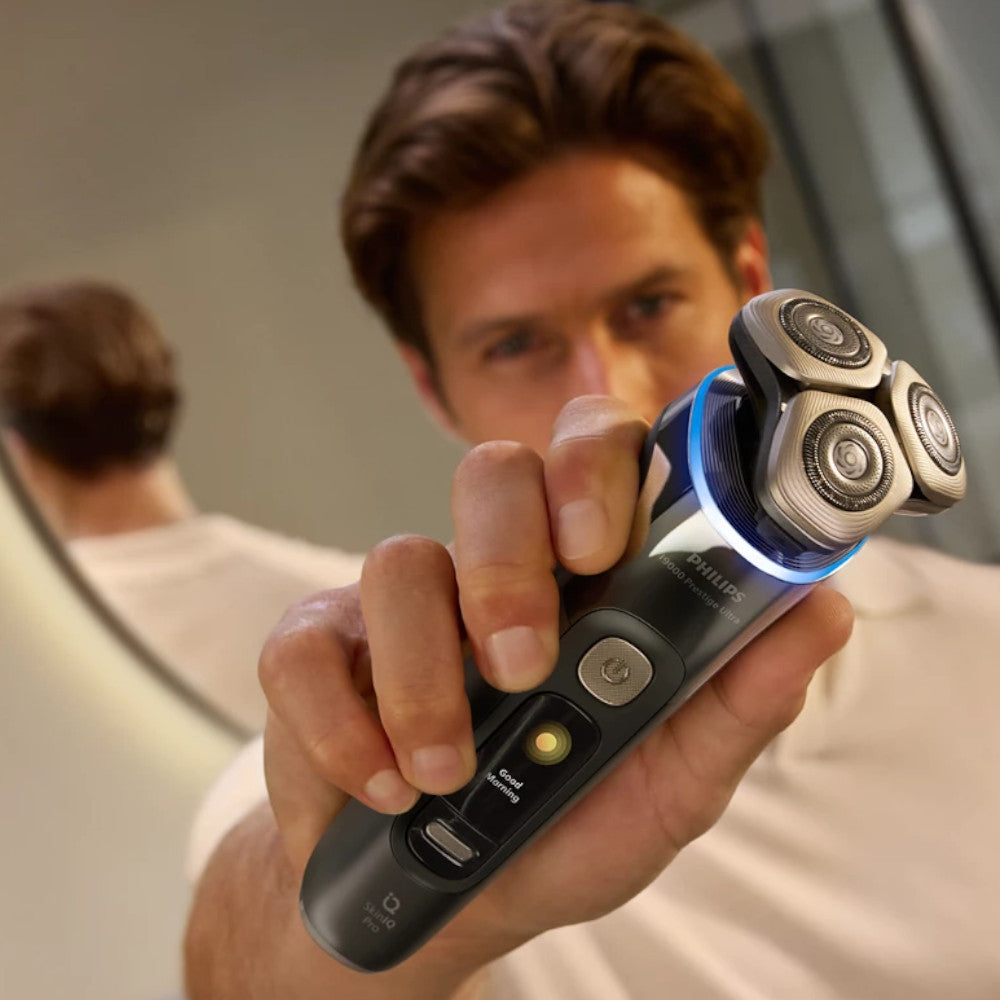PHILIPS XP9402/31 i9000 Prestige Ultra Wet&Dry Electric Shaver with SkinIQ