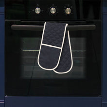 Load image into Gallery viewer, STARFRIT BISTRO Double Ended Oven Mitt - 80926
