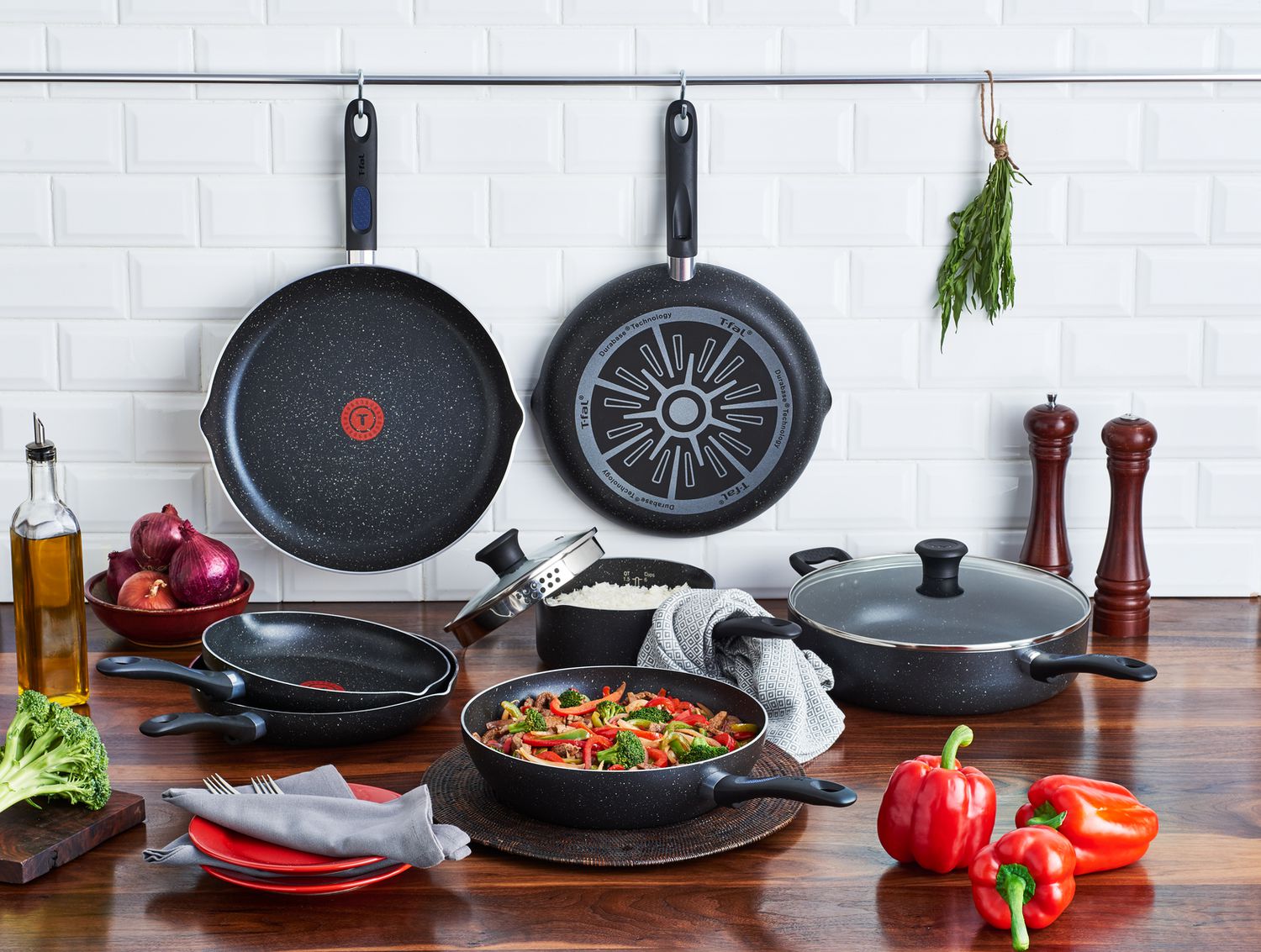 Batterie de cuisine Signature T-FAL 9 pièces - Emballage imparfait avec garantie complète - B292S974 