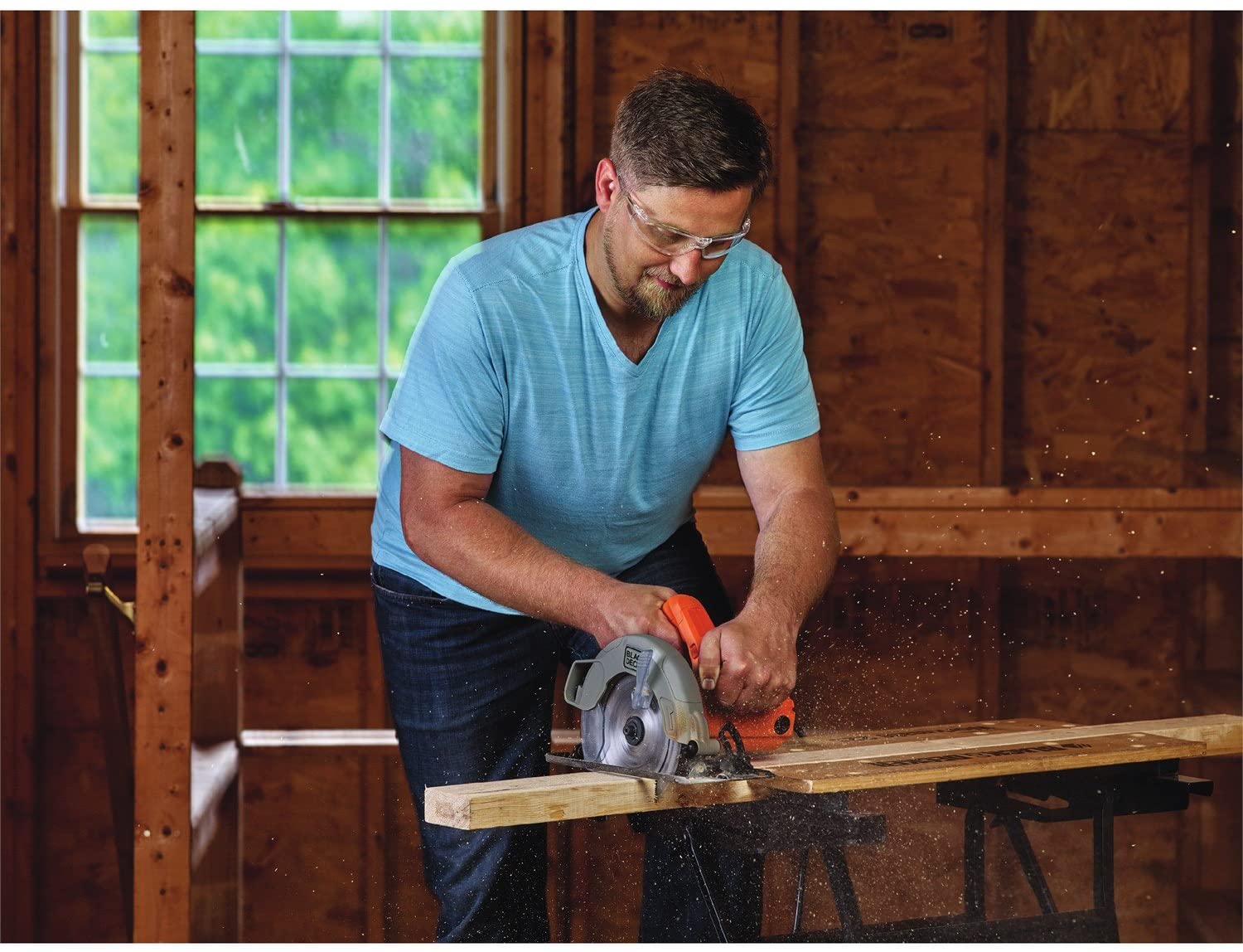 Scie circulaire BLACK+DECKER 13a 7,25" - Reconditionnée avec garantie complète du fabricant - BDECS200C