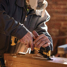 Load image into Gallery viewer, DEWALT Atomic 20V MAX* Brushless Cordless Oscillating Multi-Tool Kit - Refurbished with Dewalt Warranty - DCS354D1
