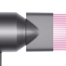 Charger l&#39;image dans la galerie, DYSON OFFICIAL OUTLET - Sèche-Cheveux Supersonic Fuschia+Nickel - Reconditionné avec 1 an de Garantie Dyson - (Excellent) - HD07
