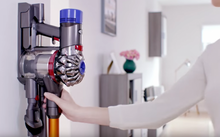 Load image into Gallery viewer, DYSON OFFICIAL OUTLET - V8 Cordless Vacuum with Second Cleaner Head for Hard Surfaces - Refurbished (EXCELLENT) with 1 year Dyson Warranty -  V8H
